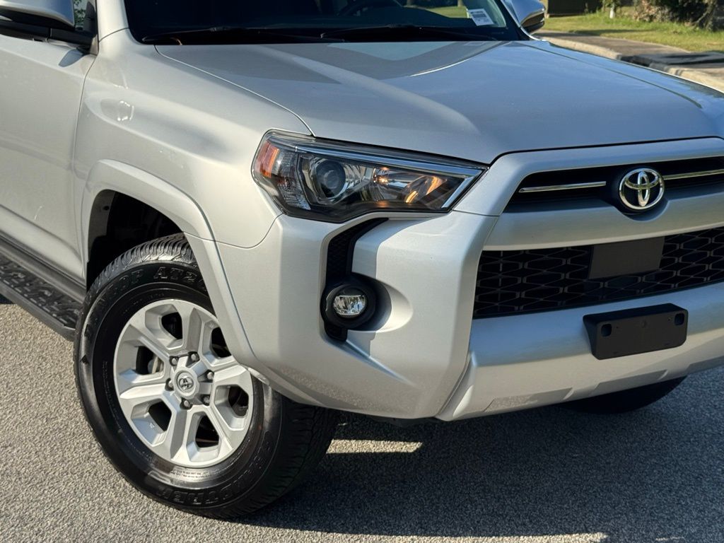 2024 Toyota 4Runner SR5 Premium photo 3