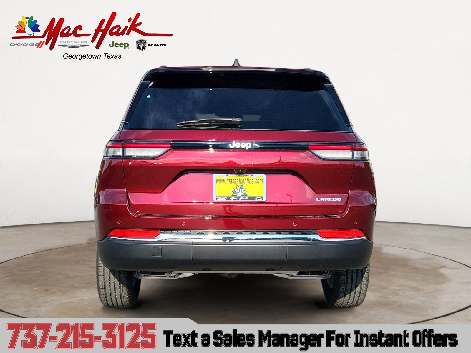 2025 Jeep Grand Cherokee Laredo Altitude photo 3