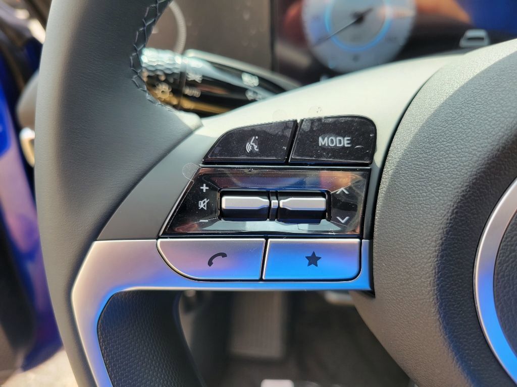 2024 Hyundai Elantra Limited photo 15