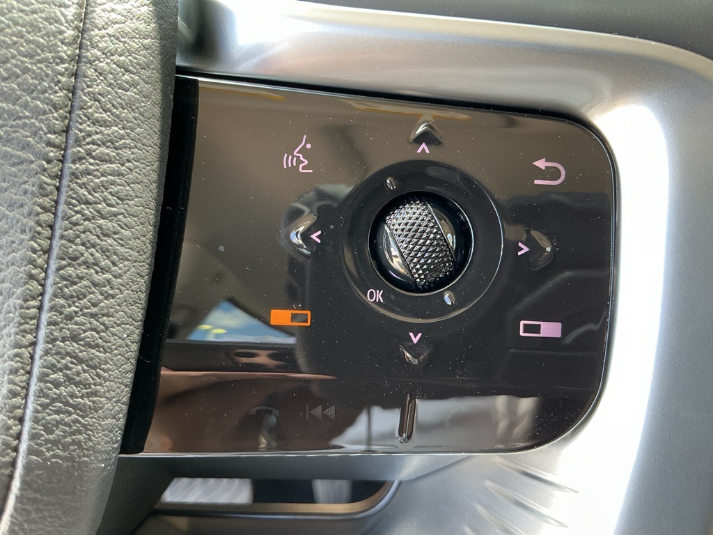 2026 Infiniti QX80 Luxe photo 11