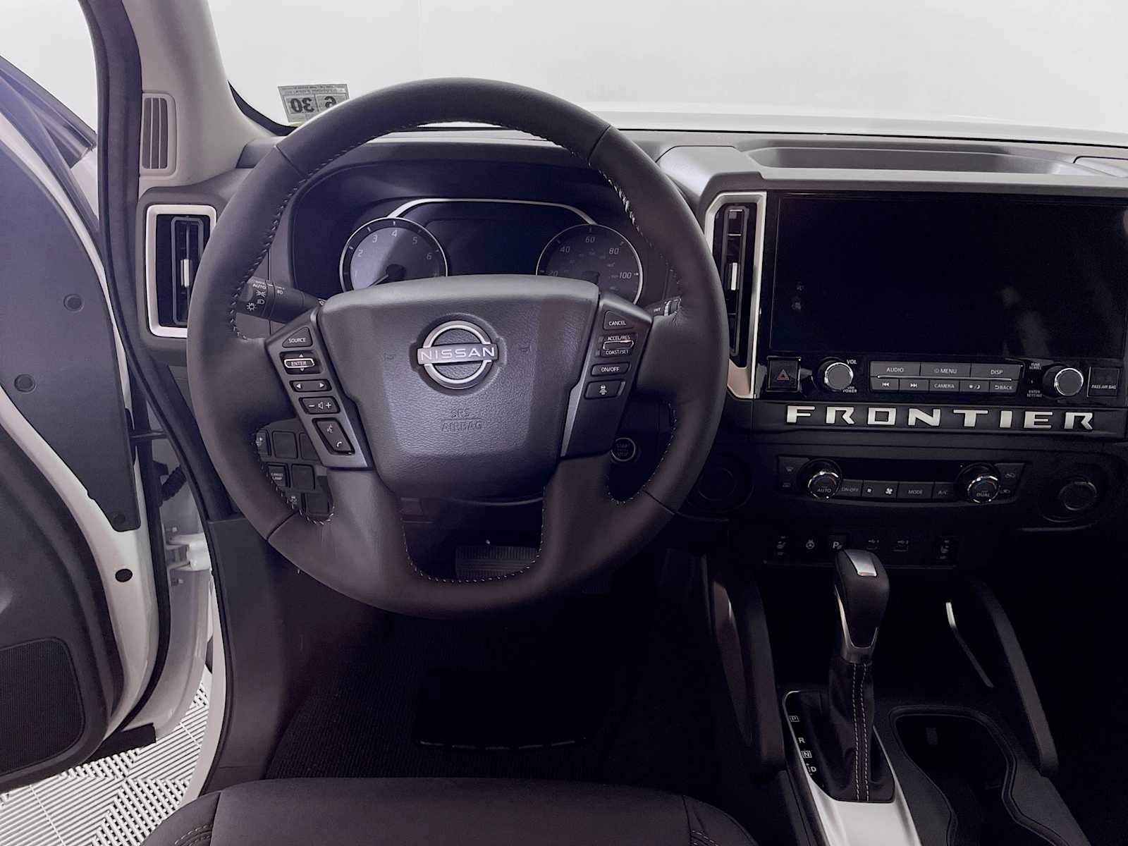 2025 Nissan Frontier SV photo 20