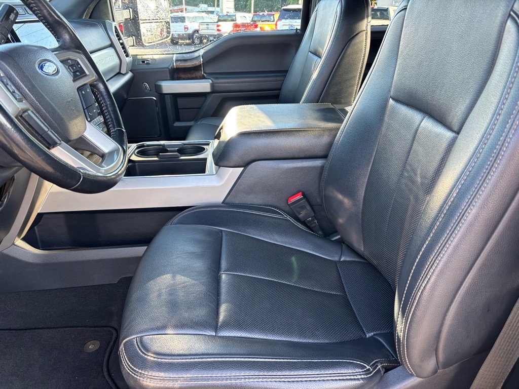 2022 Ford F-250 Lariat photo 7