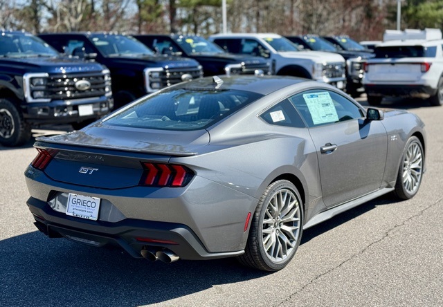 2025 Ford Mustang GT Premium photo 4