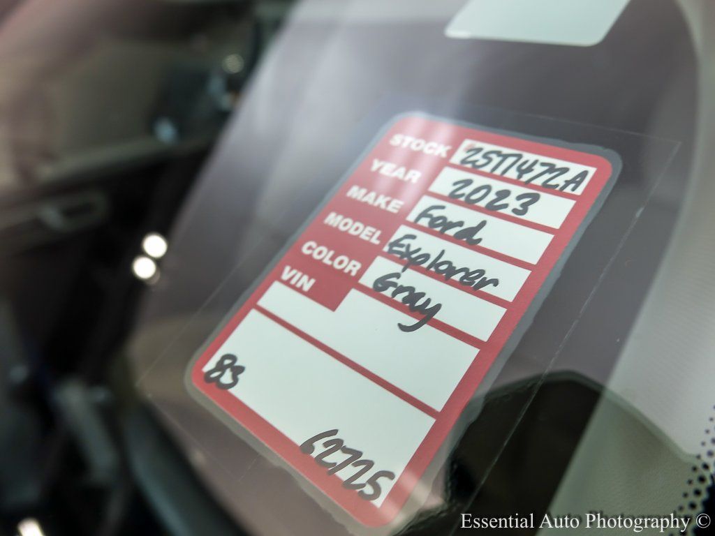 2023 FORD EXPLORER - Image 27