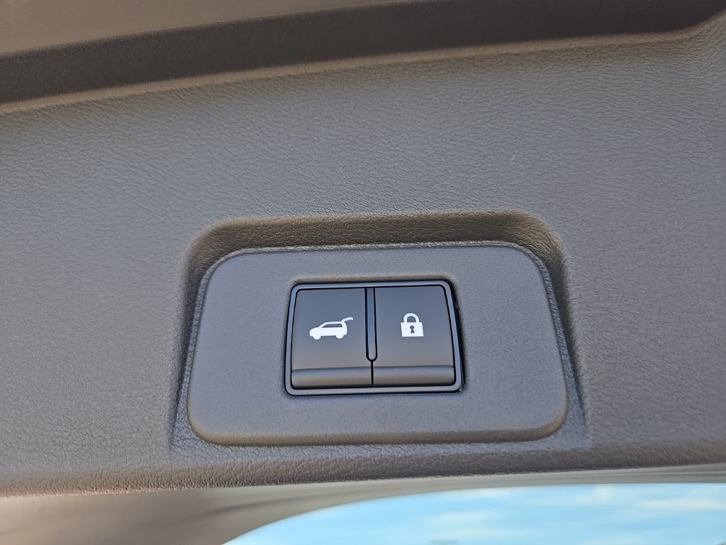 2026 Nissan Rogue SV photo 28