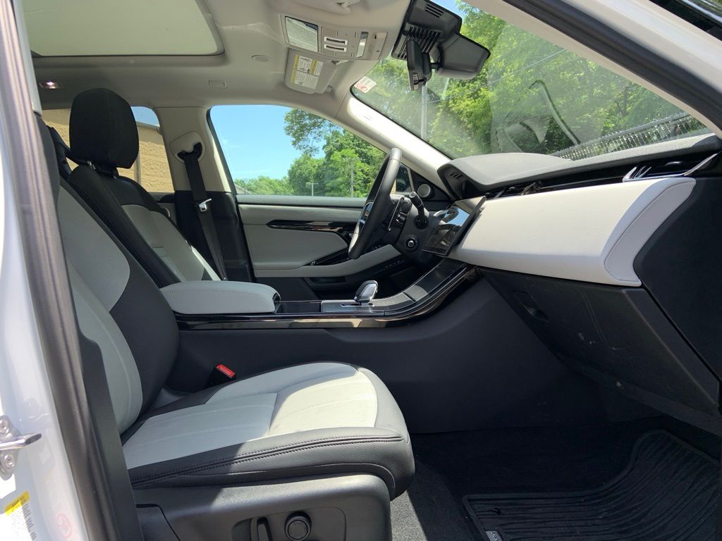2024 Land Rover Range Rover Evoque Dynamic SE photo 15
