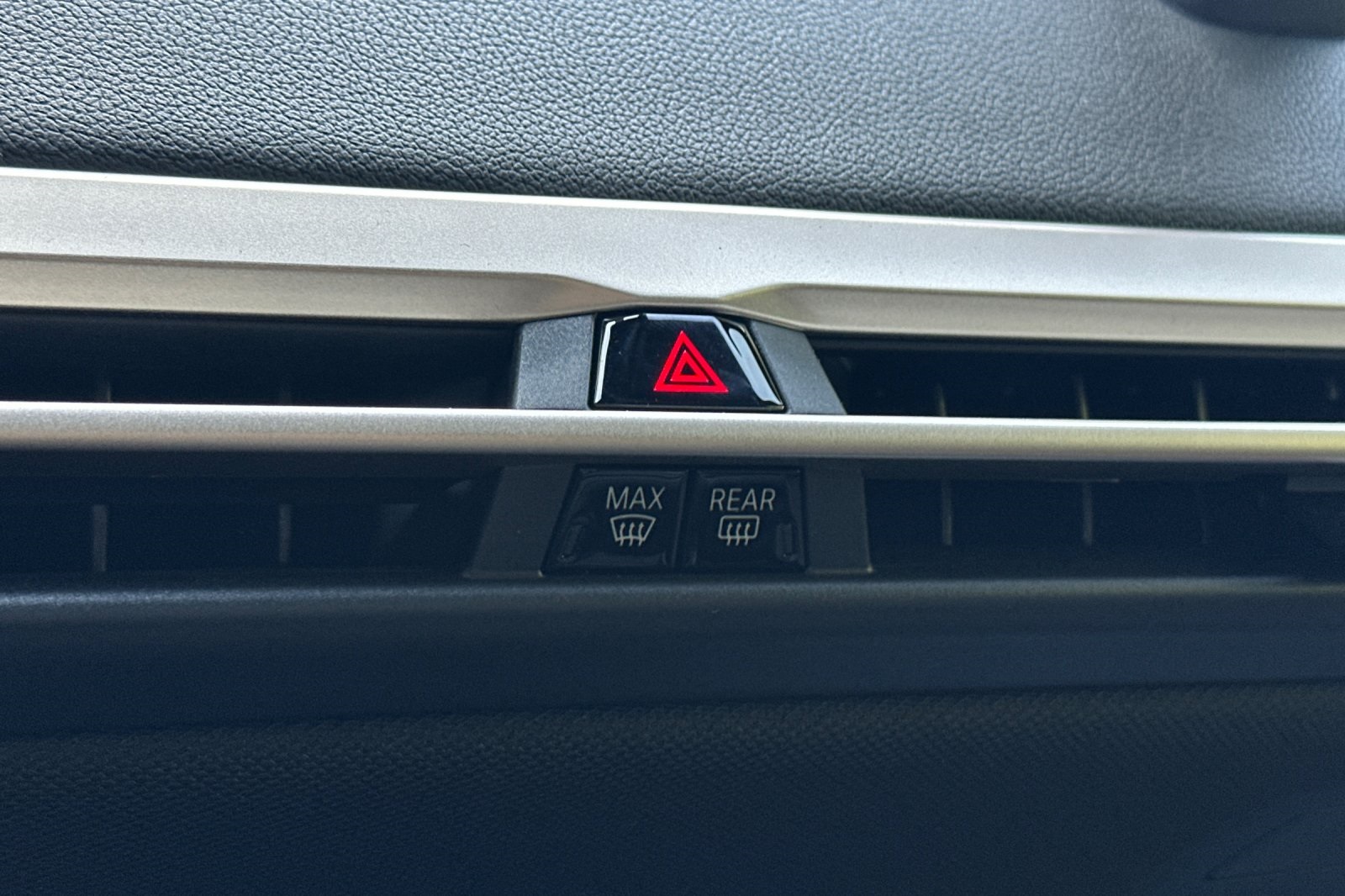 2026 Bmw iX iX xDrive60 photo 16