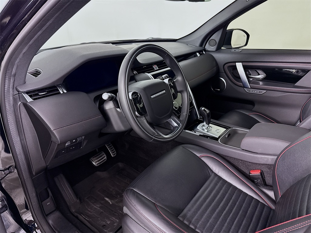 2020 Land Rover Discovery Sport SE R-Dynamic photo 4