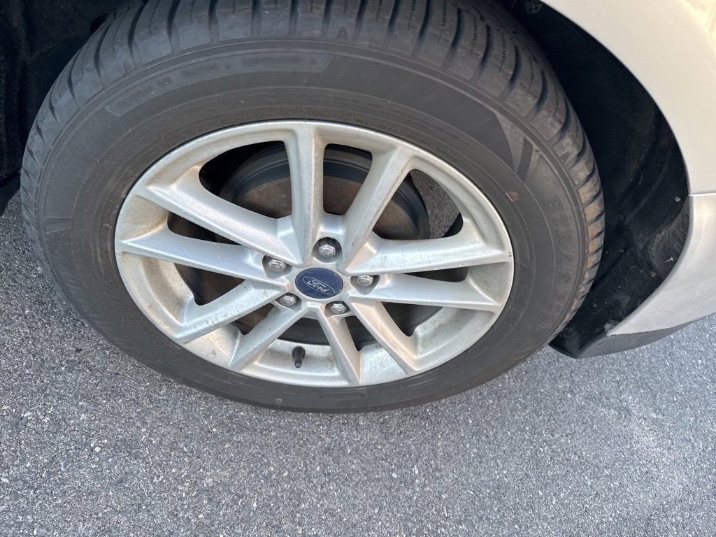 2017 Ford Focus SE photo 15