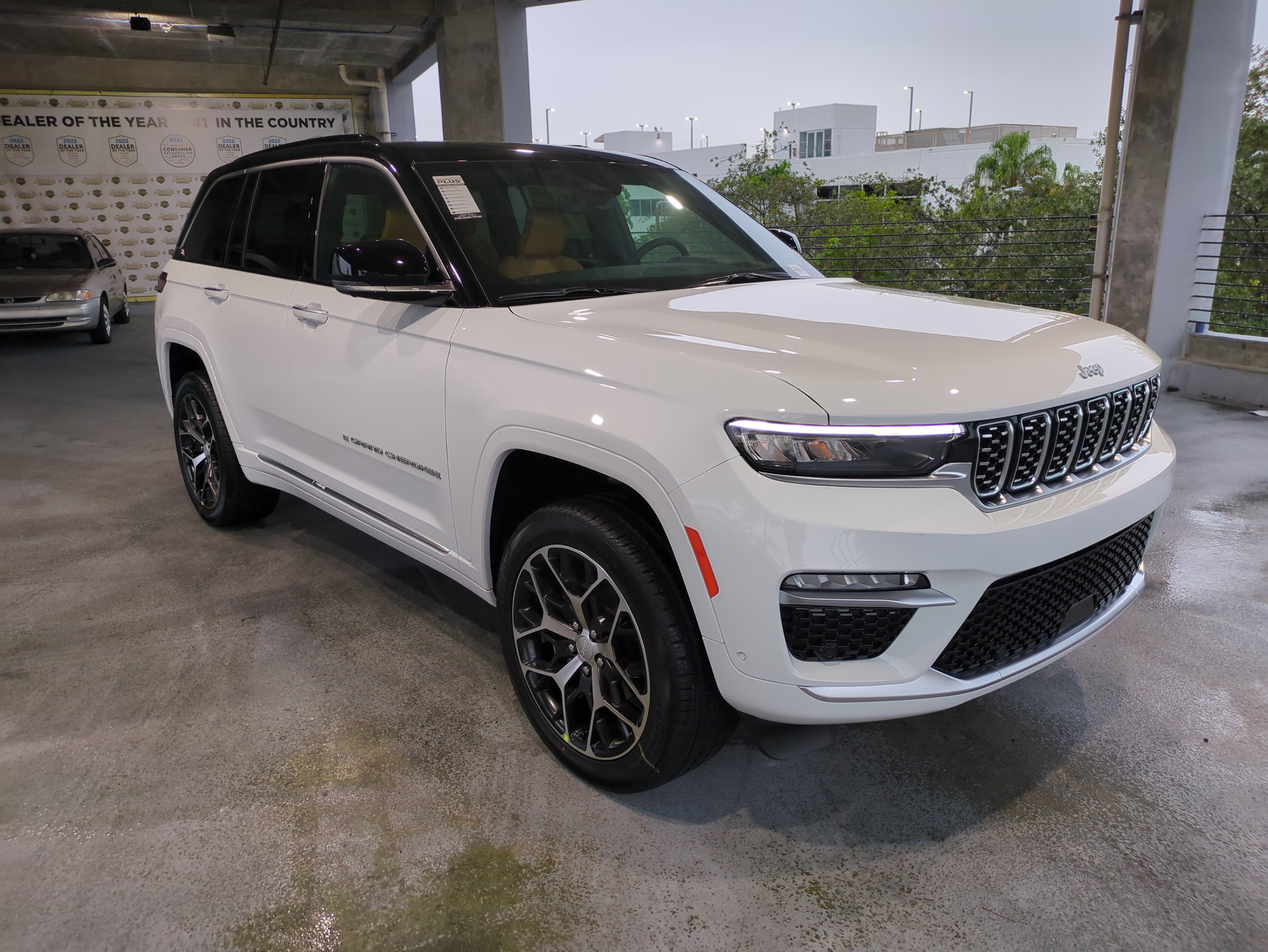 2025 Jeep Grand Cherokee Summit Reserve's photo