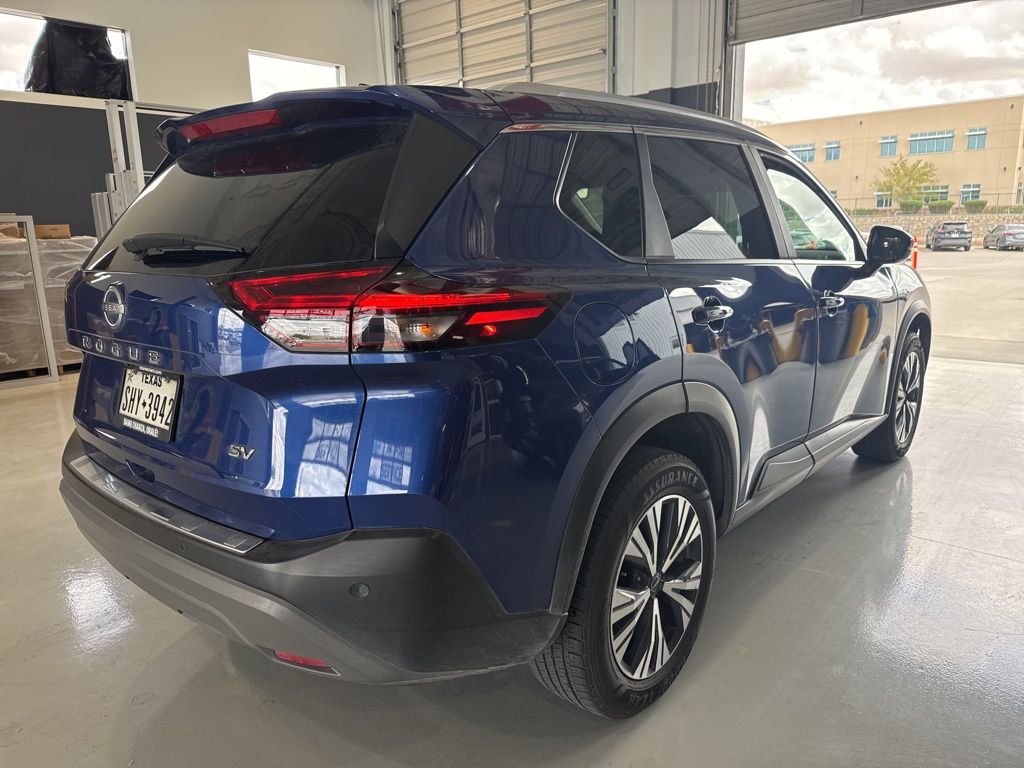2023 Nissan Rogue SV photo 7