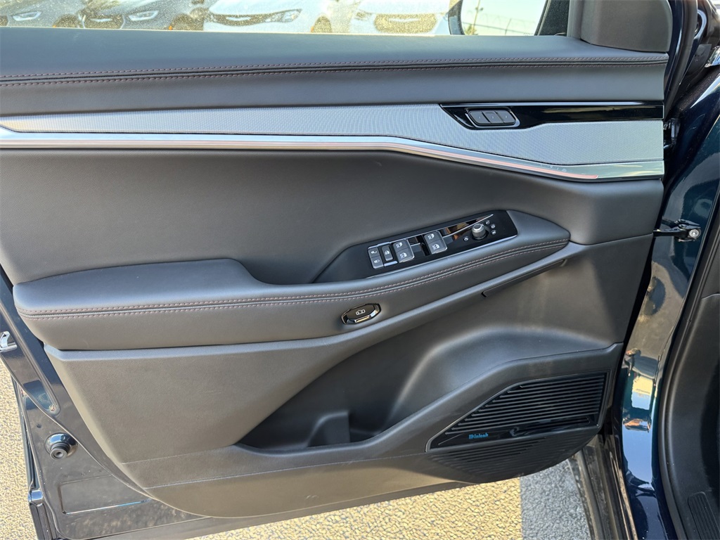 2025 Jeep Wagoneer S Launch Edition photo 15
