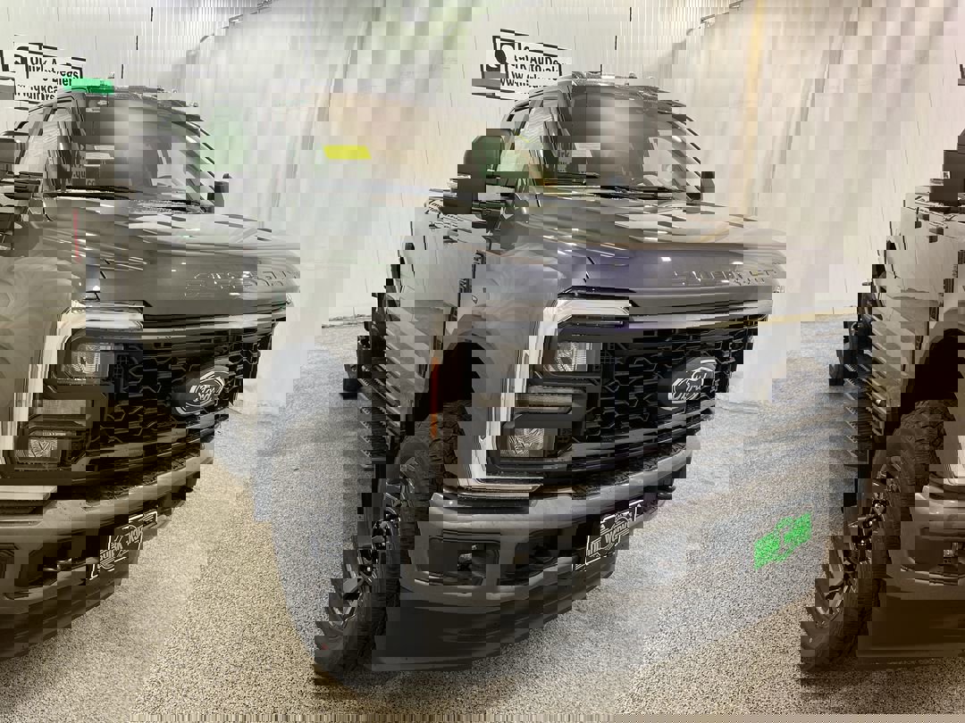 2026 Ford F-350 Super Duty XL's photo