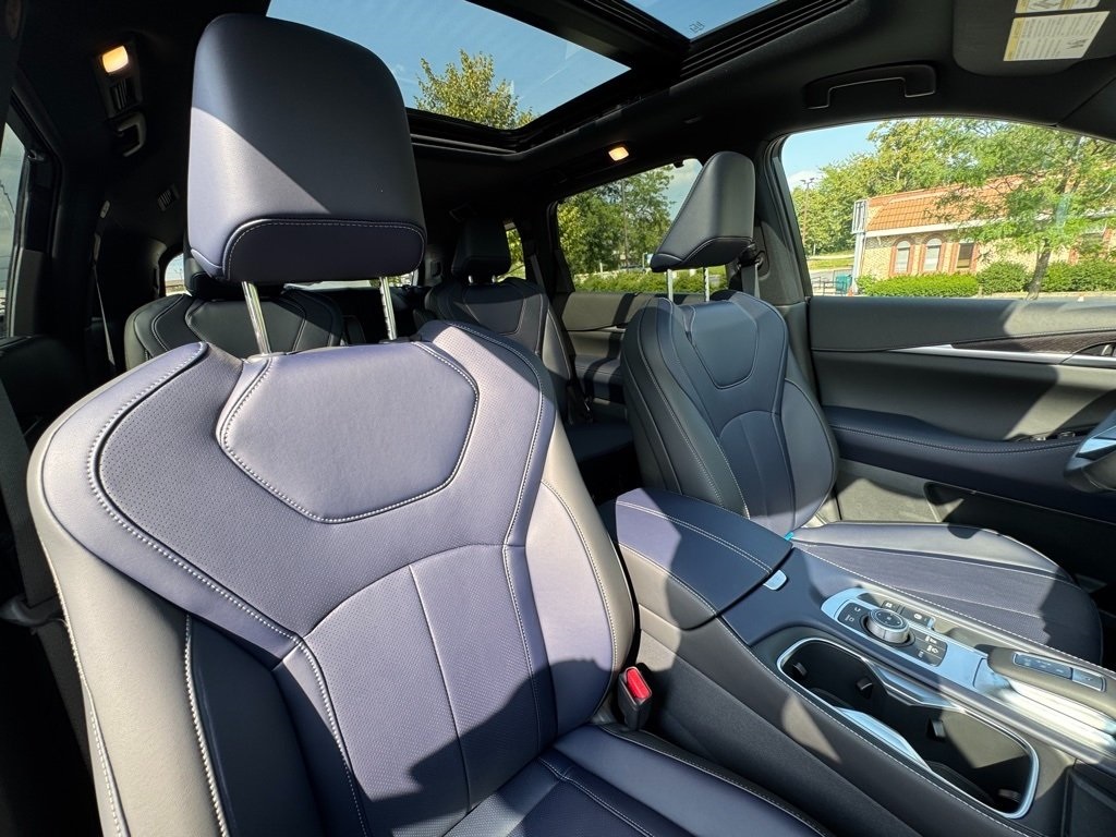 2026 Infiniti QX60 AWD photo 25