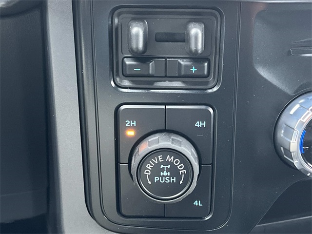 2025 Ford F-150 XLT photo 18