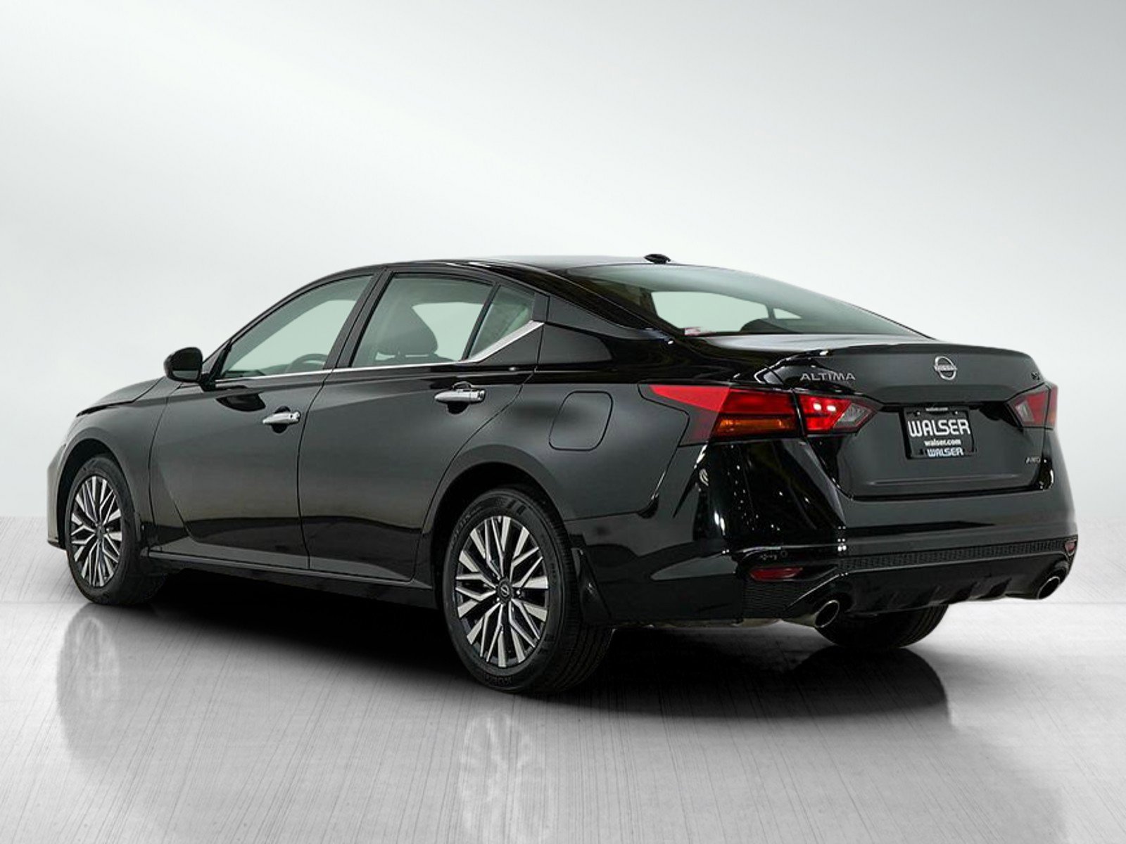 2024 Nissan Altima 2.5 SV photo 3