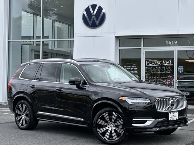 2022 Volvo XC90 Inscription's photo