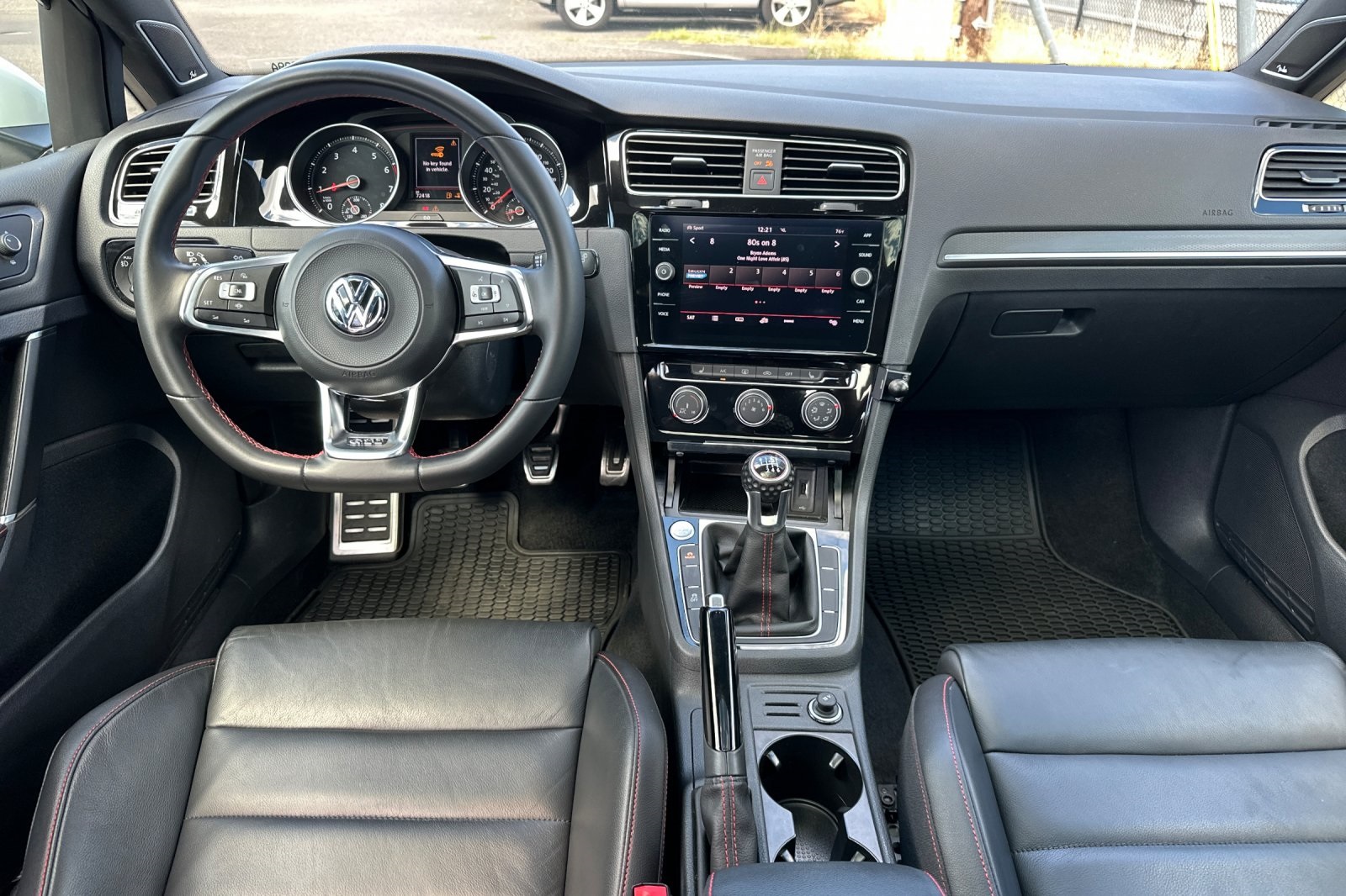 2019 Volkswagen Golf GTI SE photo 13