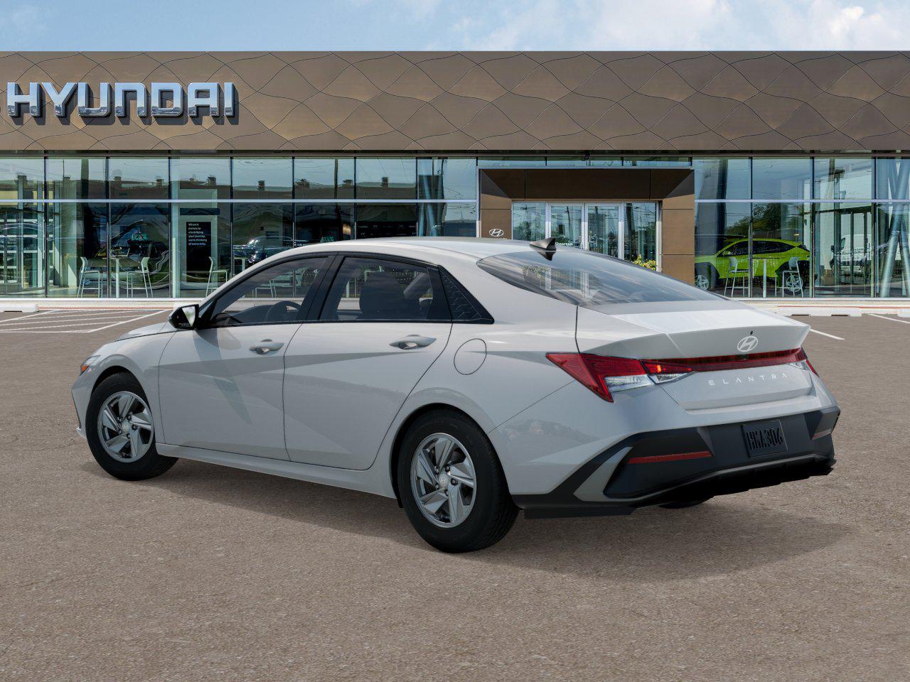 2025 Hyundai Elantra SE photo 3