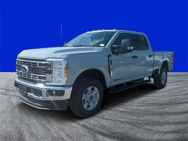 2025 Ford F-350 XLT photo 7