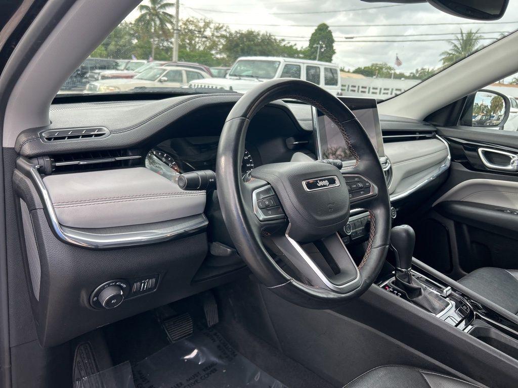 2022 Jeep Compass Limited photo 4