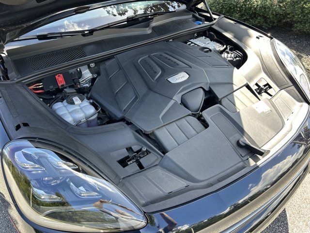 2023 Porsche Cayenne Coupe Platinum Edition photo 21