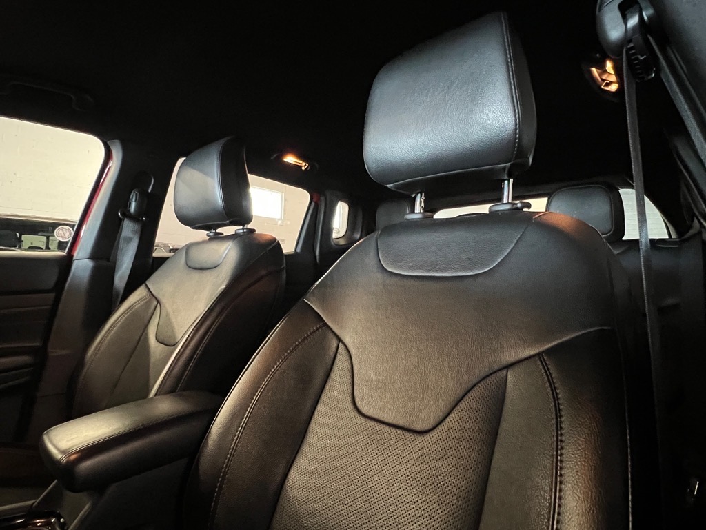 2023 Jeep Compass Red Edition photo 16