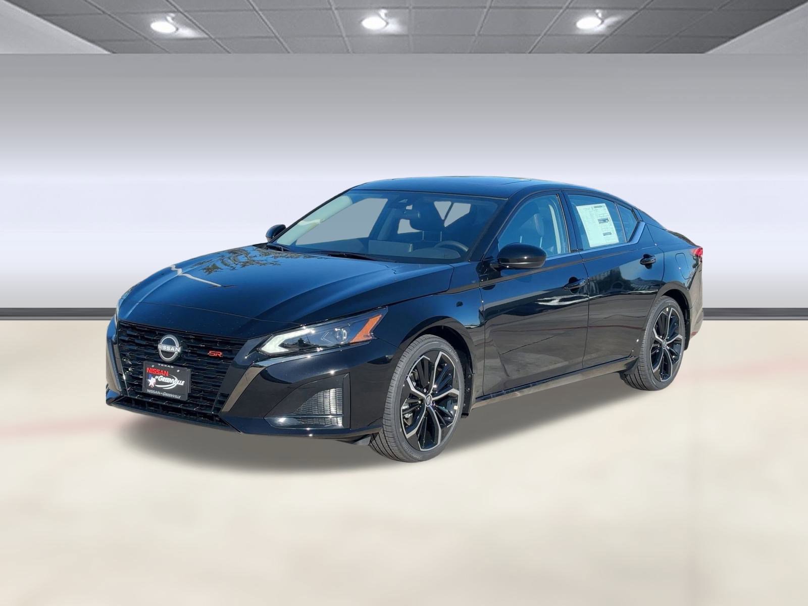2025 Nissan Altima SR's photo