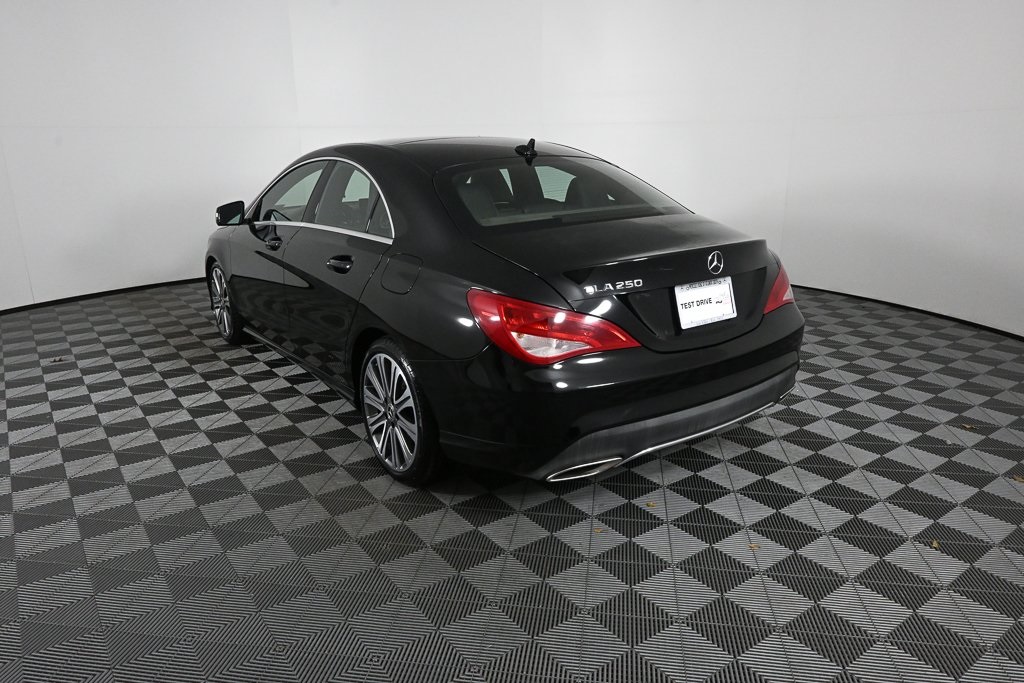 2018 Mercedes Benz CLA 250 photo 4