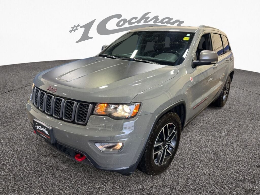 2021 Jeep Grand Cherokee Trailhawk photo 3