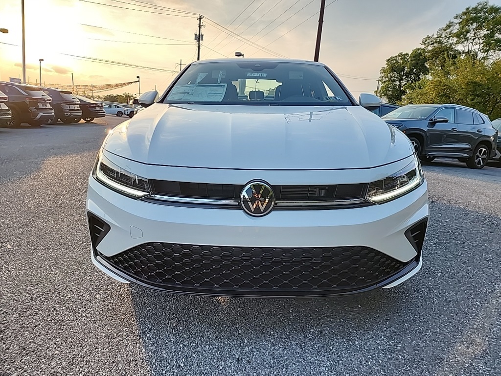 2026 Volkswagen Jetta Sport photo 2