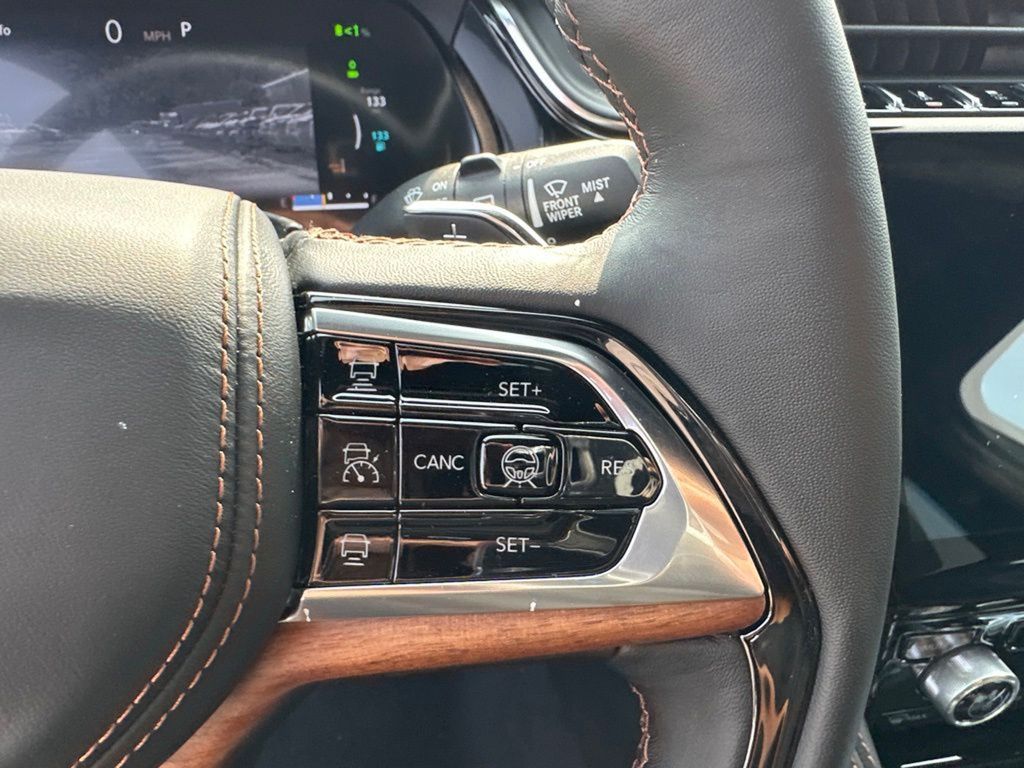 2023 Jeep Grand Cherokee Summit Reserve 4xe photo 25