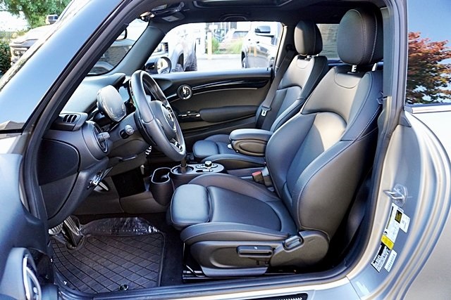 Used 2023 Silver MINI Base image 14