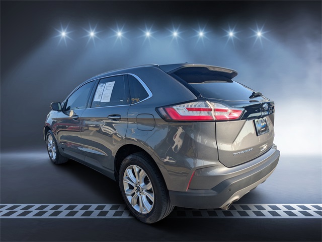 2022 Ford Edge Titanium photo 5