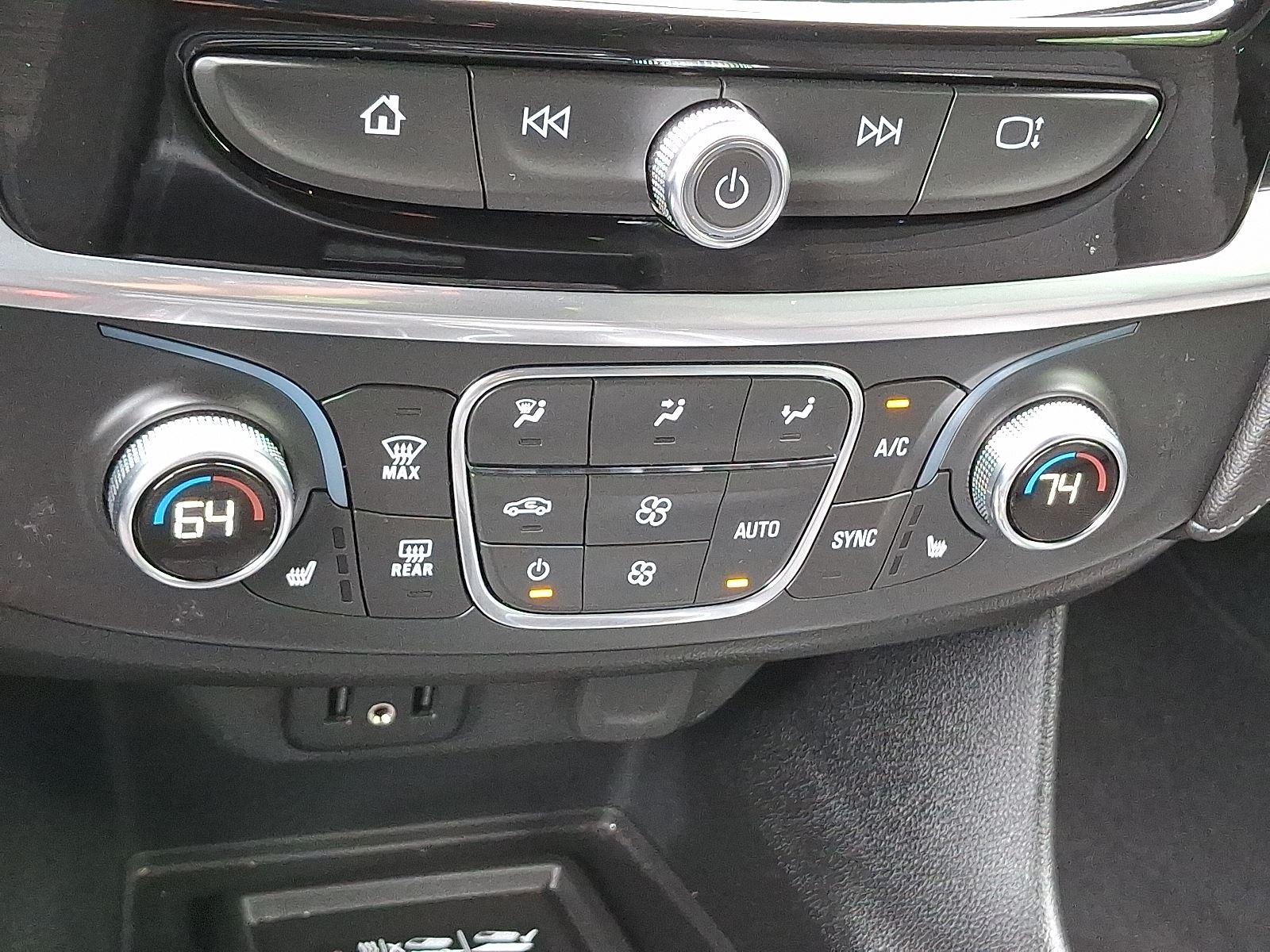 2022 Chevrolet Traverse Cloth photo 11