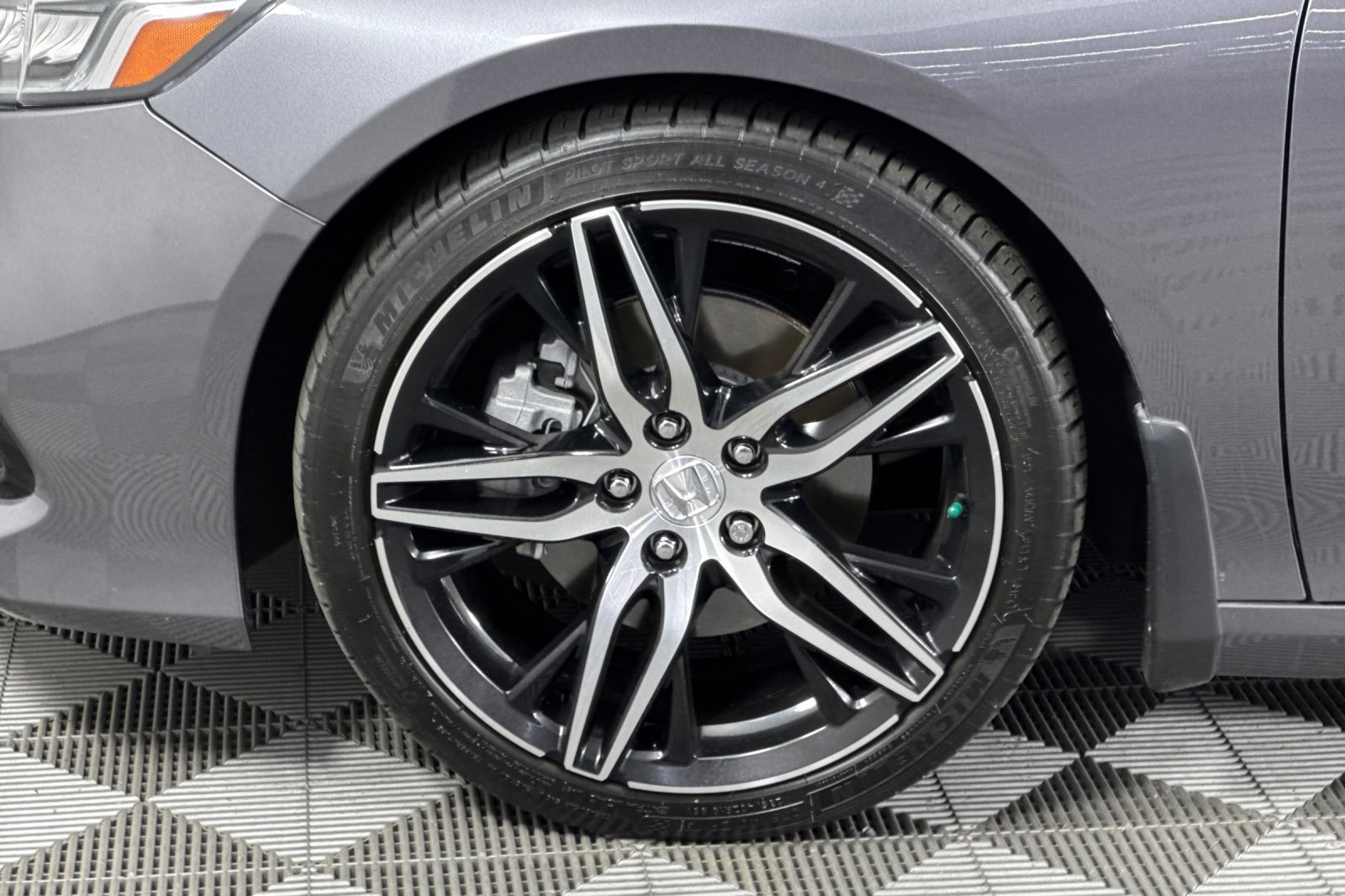 2022 Honda Accord Touring 2.0T photo 25