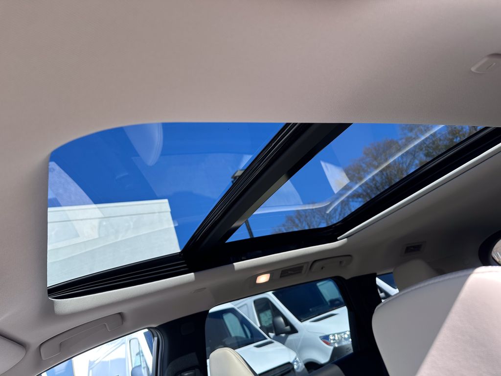 2025 Infiniti QX60 Pure photo 8