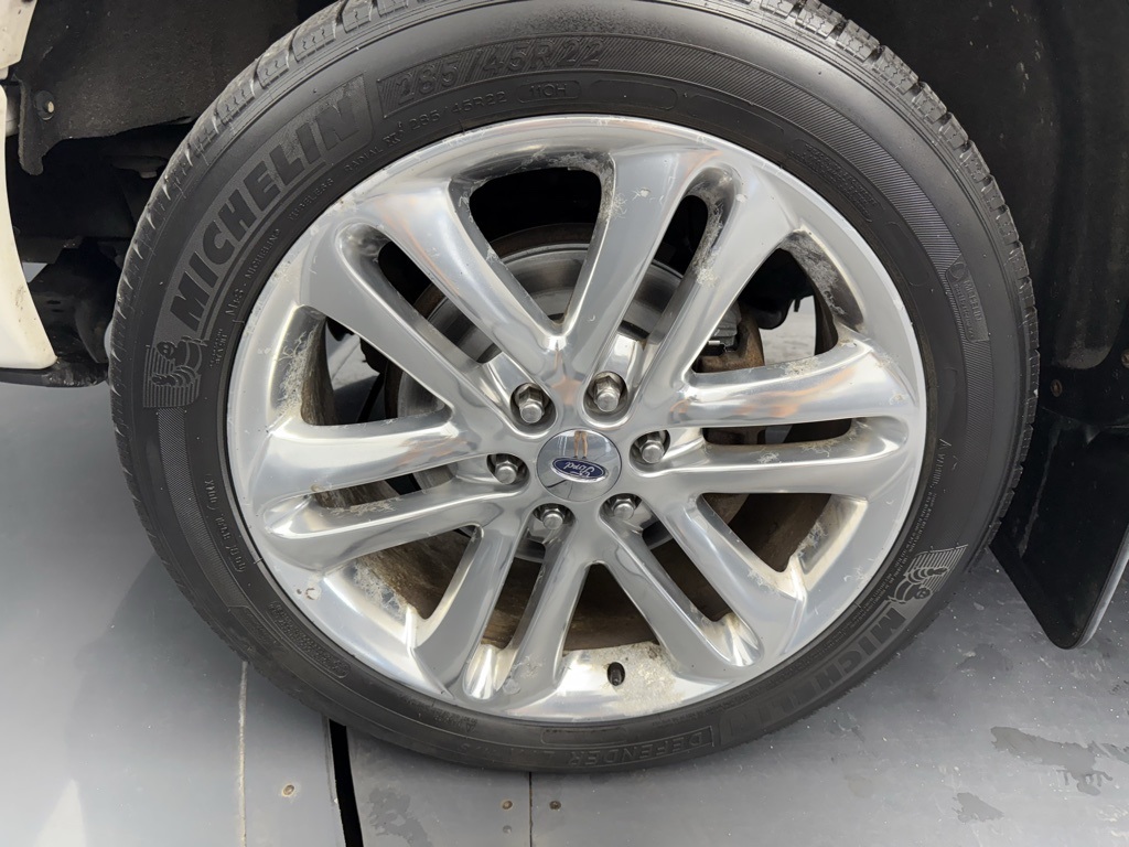 2014 Ford F-150 Limited photo 34