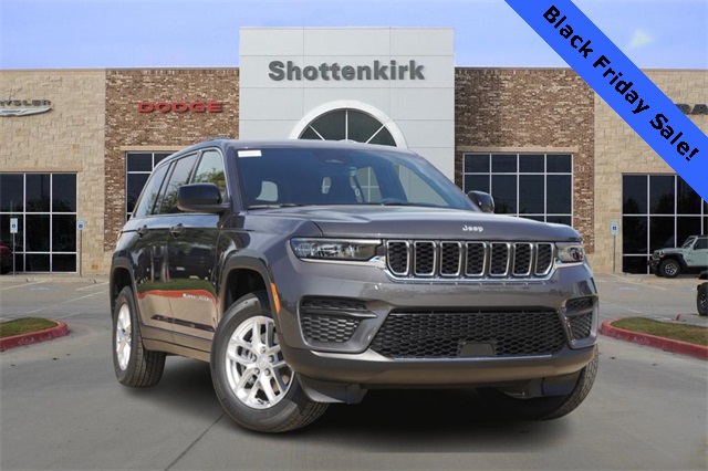 2025 Jeep Grand Cherokee Laredo's photo