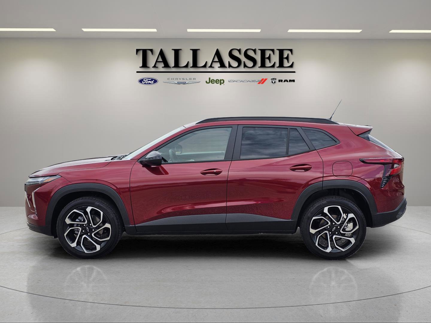 2025 Chevrolet Trax photo 13