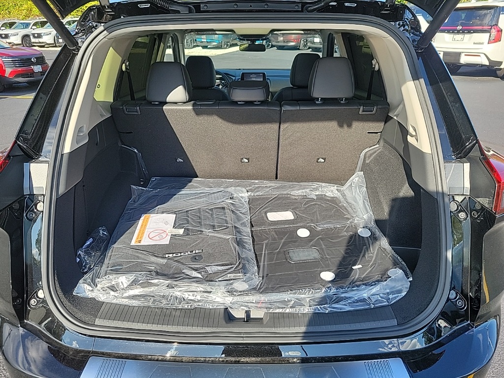 2026 Nissan Rogue SV photo 23