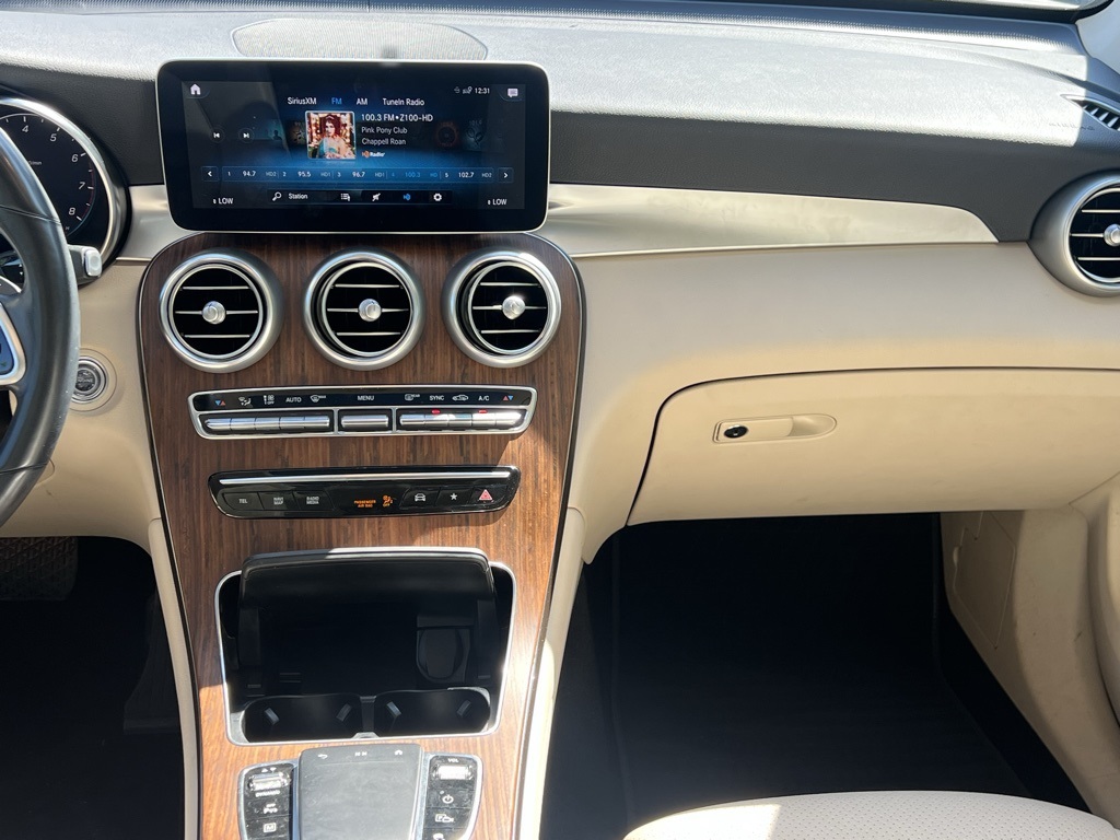 2022 Mercedes Benz GLC 300 4MATIC photo 12