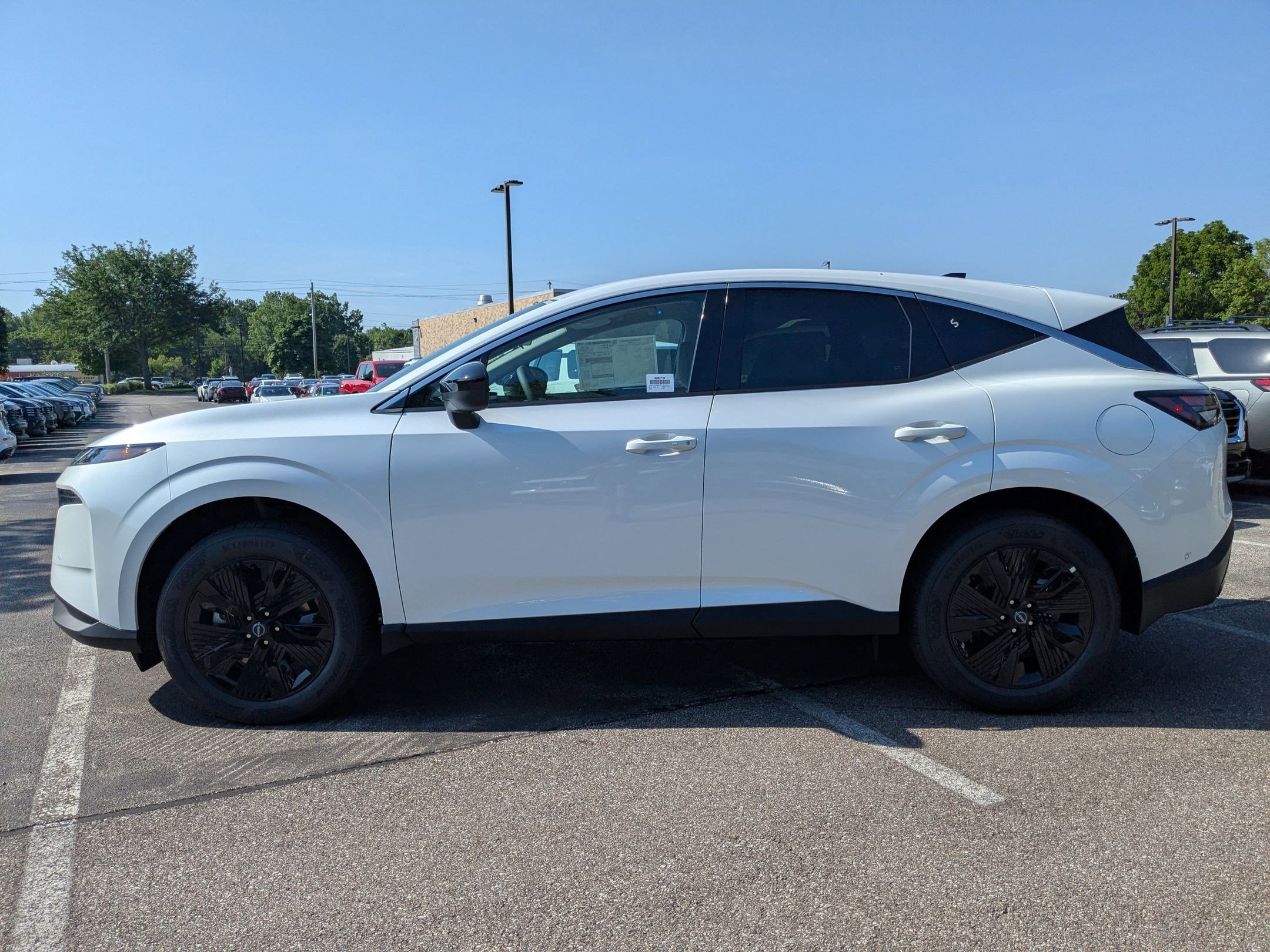 2025 Nissan Murano SV photo 9