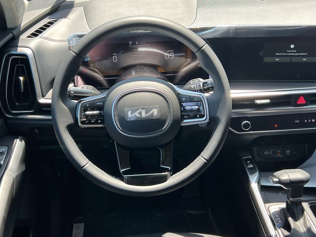 2025 Kia Sorento S photo 20