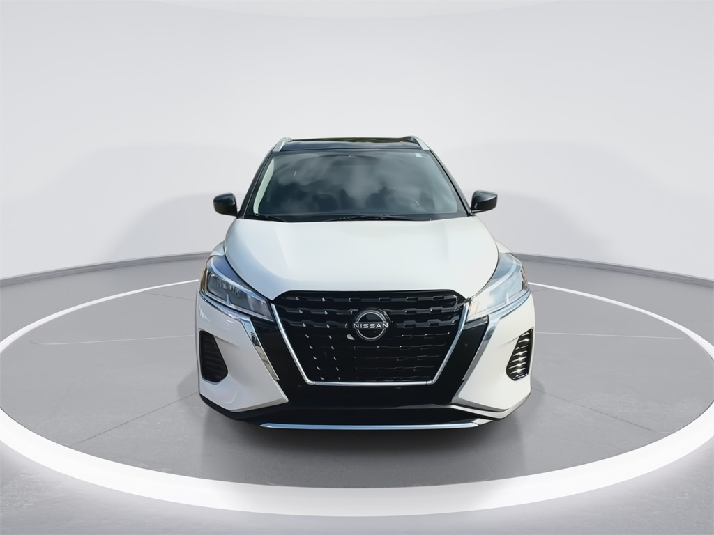 2022 Nissan Kicks SV photo 3