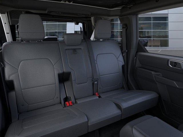 2025 Ford Bronco Outer Banks photo 12