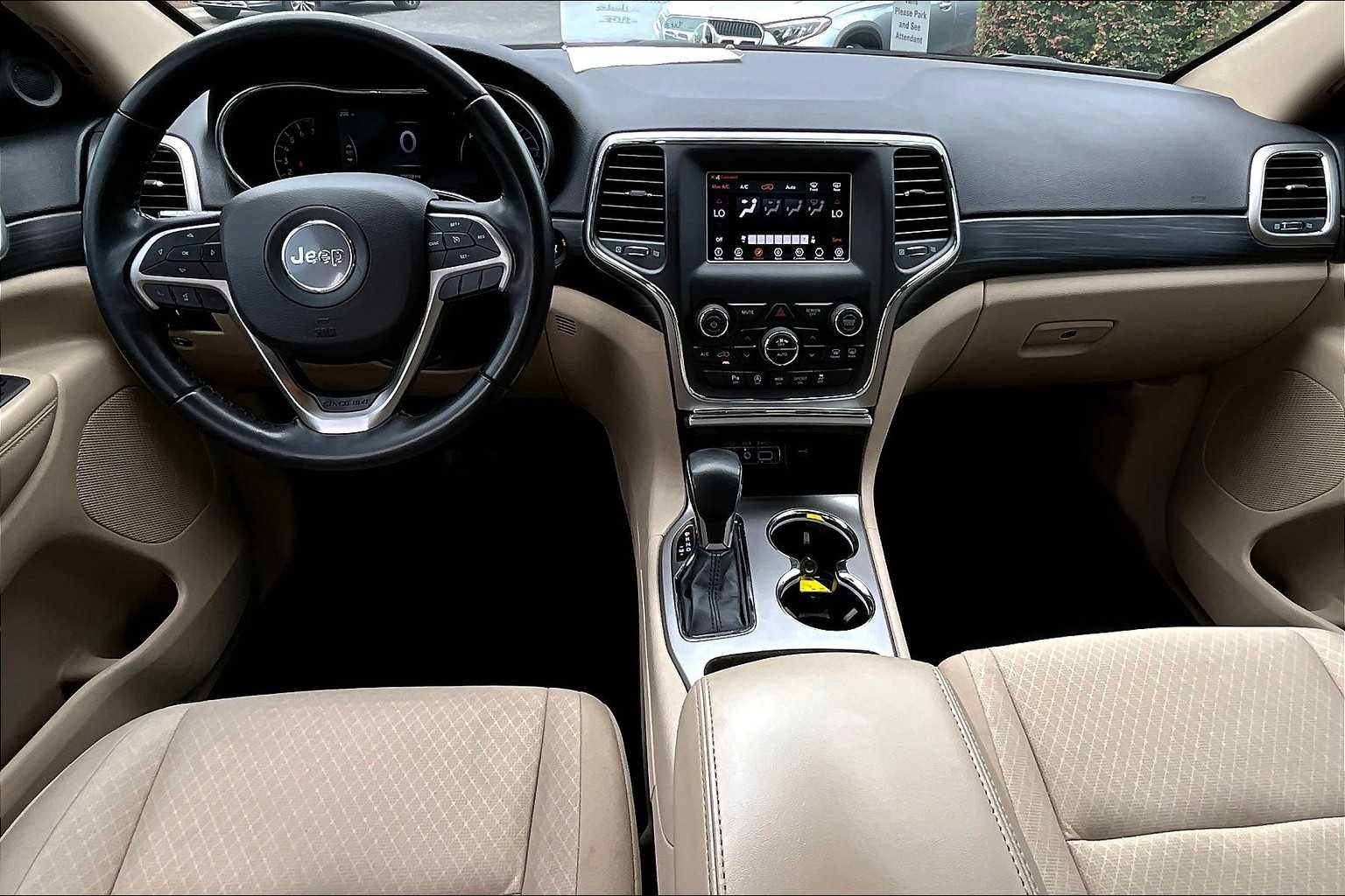 2021 Jeep Grand Cherokee Laredo E photo 14