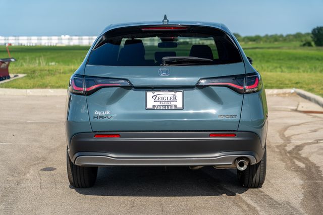 2026 Honda HR-V Sport photo 2