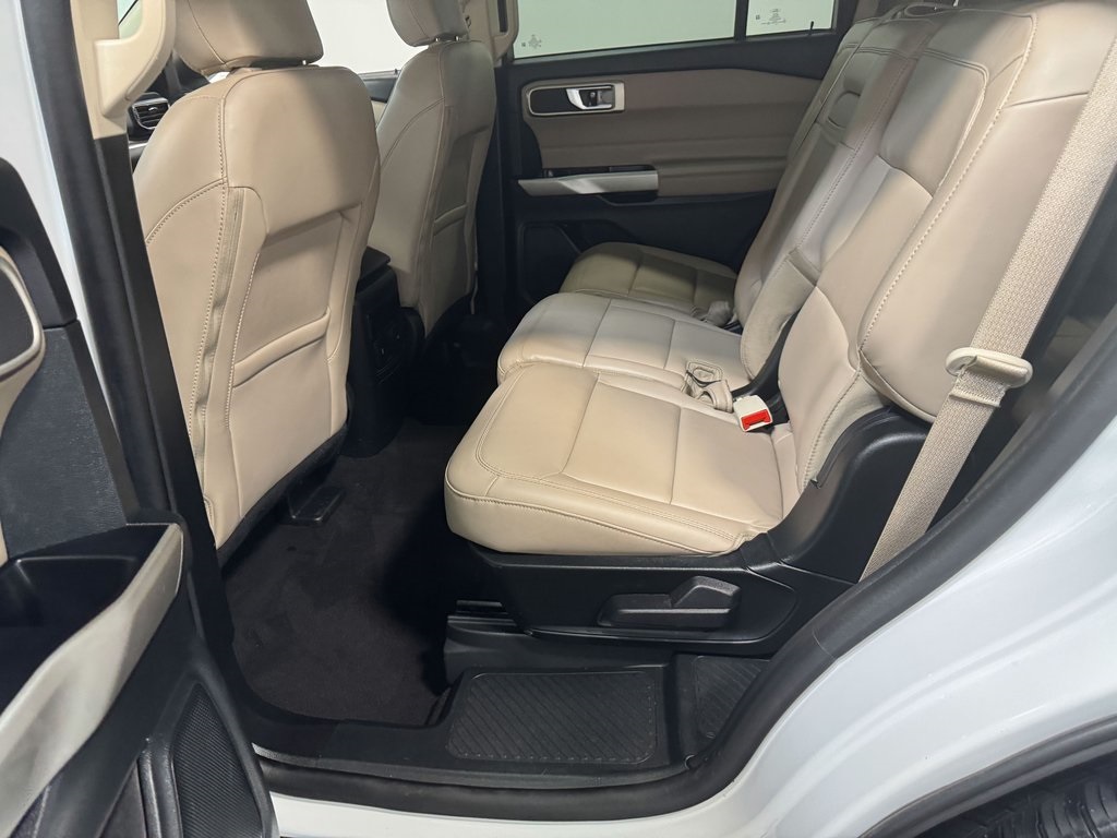 2023 Ford Explorer XLT photo 45