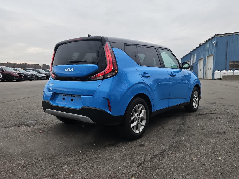 2023 Kia Soul S photo 4